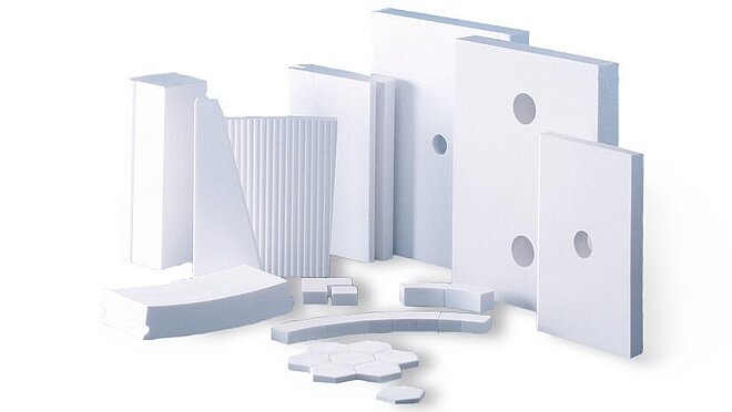 White Wear-Resistant Plates from CeramTec