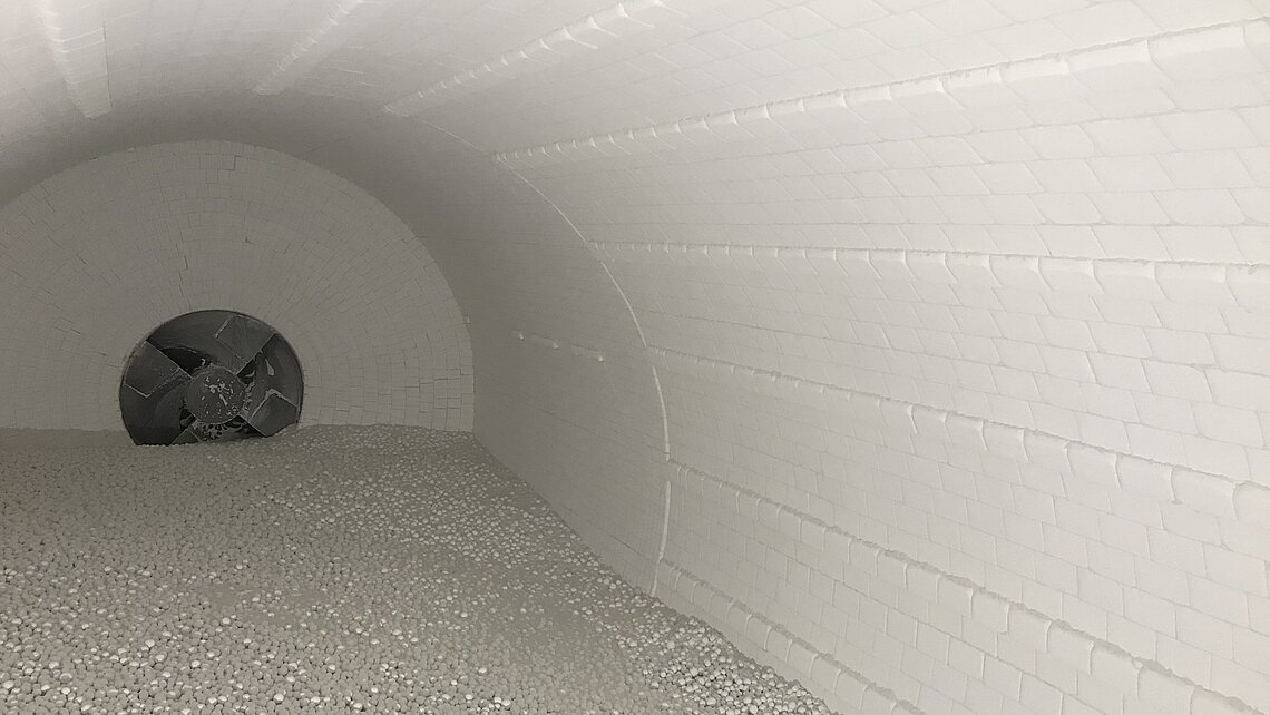 Ausgekleidete Mühle von innen